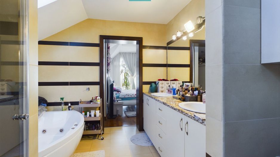 Casă pe Strada Oituz - Poză 36