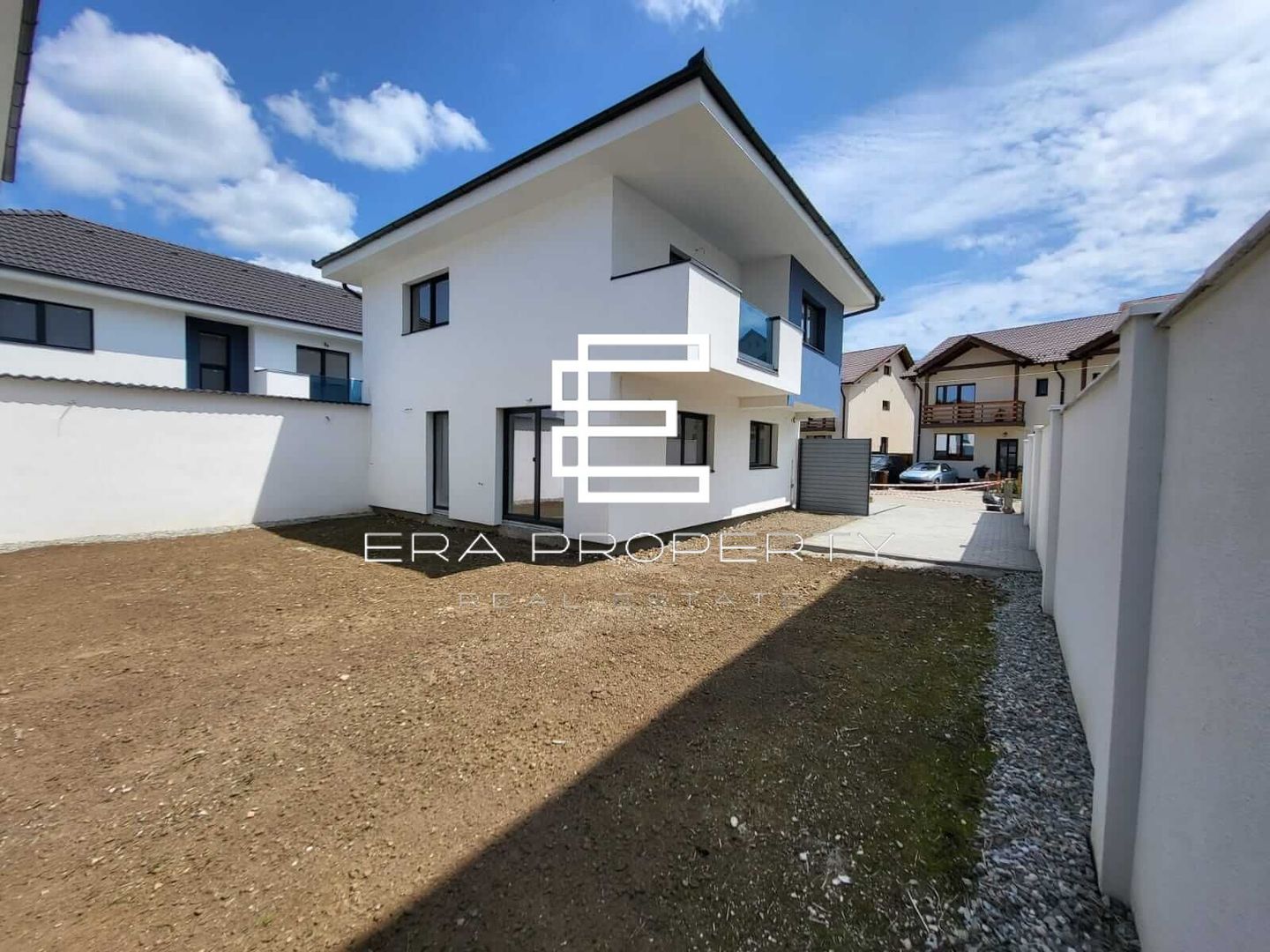 Casa individuala 4 camere INTABULATA Selimbar - Poză 1