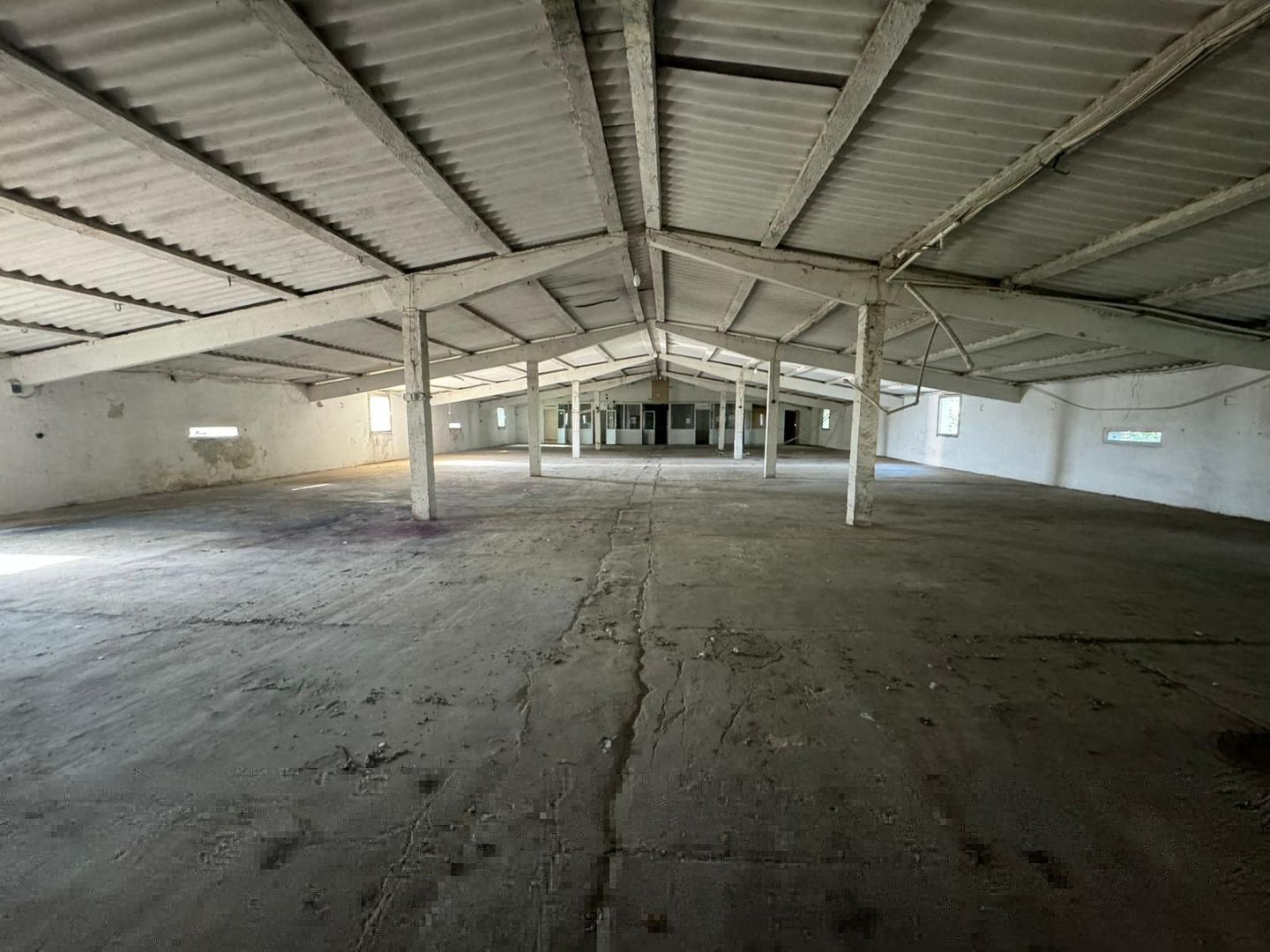 4km de la Centura Arad Inchiriere hale 600 mp sau 1200 mp - Poză 1