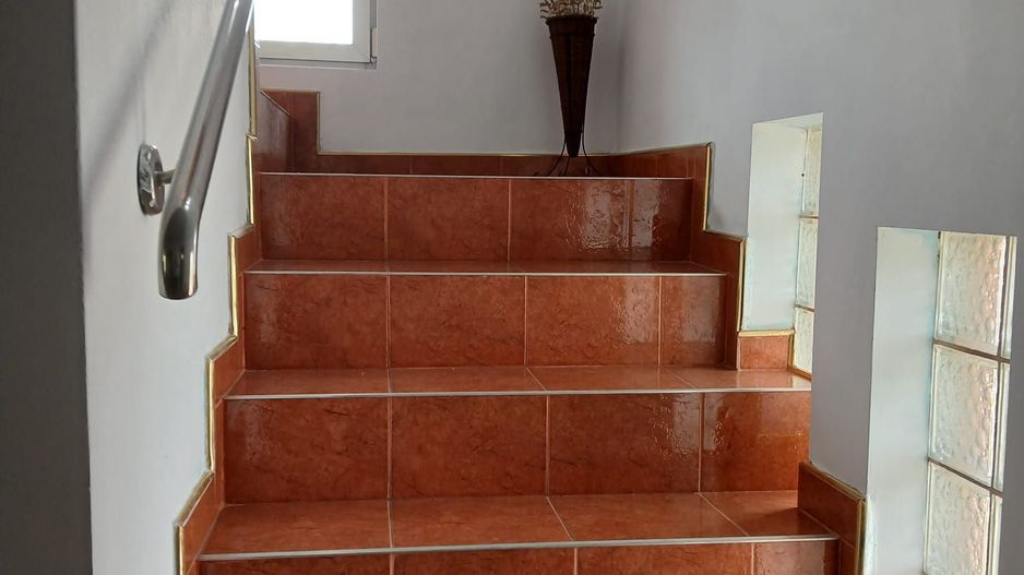 Inchiriez pentru cazare Vila cu 7 camere - Poză 8