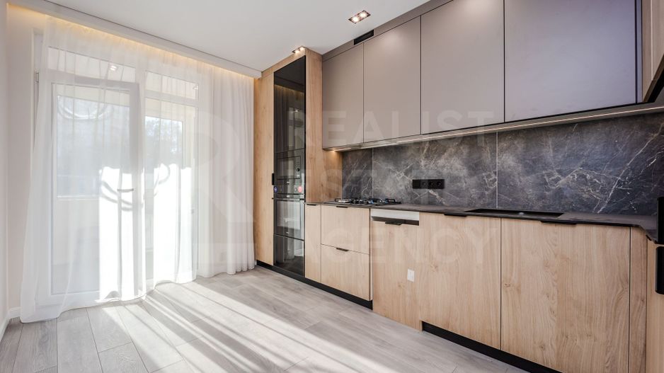Vânzare, apartament, 2 camere, str. Vasile Lupu, Buiucani - Poză 1