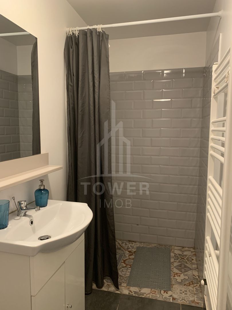 Casa single, cu 3 apartamente si garsoniera , regim hotelier-zona ultracentrala - Poză 12