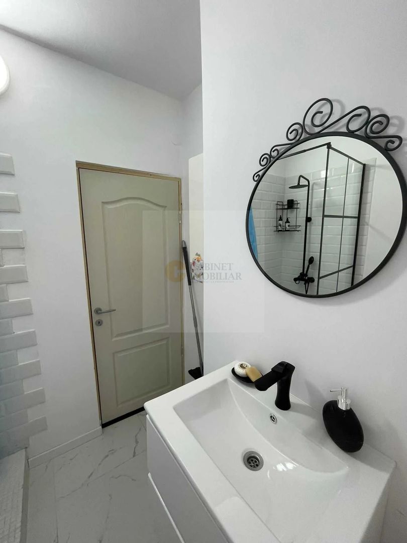 Garsoniera | Bulevard Nicolae Balcescu | Mansarda | Renovata - Poză 5