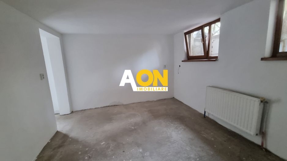 De vanzare casa 6 camere, S+P+M, 900mp teren, Cetate - Poză 20