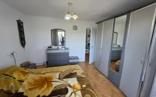 Vand apartament cu 4 camere aproape de centru - Poză 13