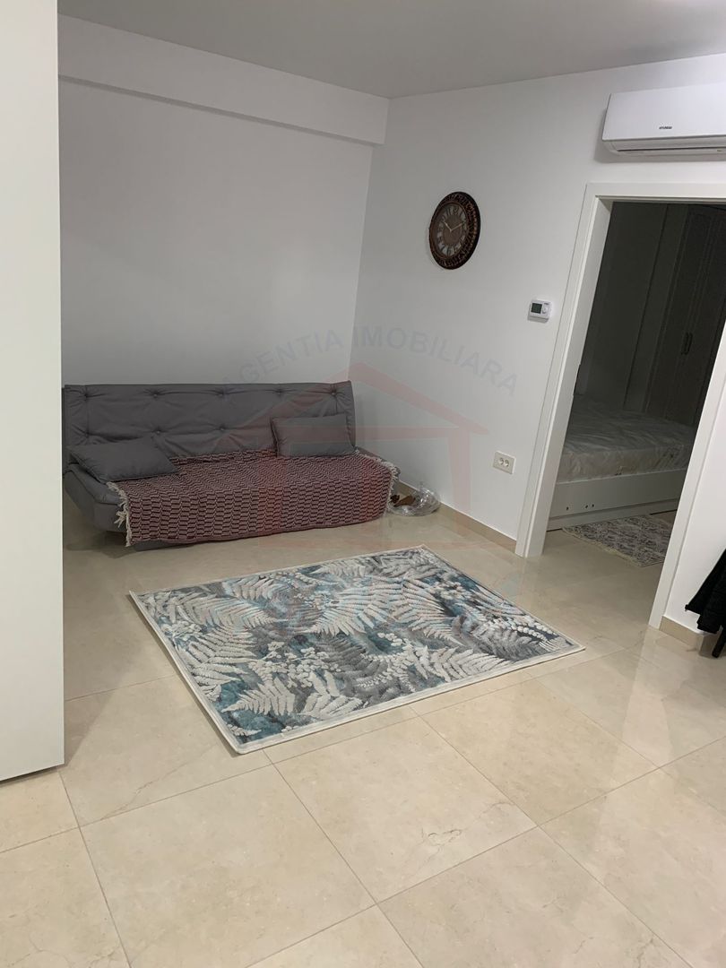 Inchiriem studio in Micro 17 , etaj 2 bloc ROKA, parcare privata, - Poză 17