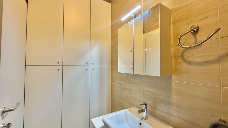 COSMOPOLIS - Apartament cu 3 camere, mobilat si utilat + 2 parcari - Poză 17