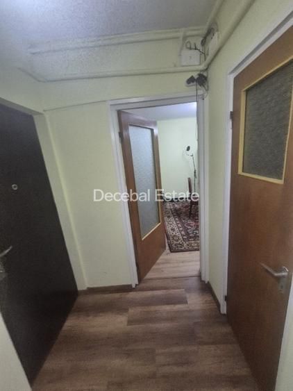Apartament 3 camere 67 mp 1978 decomandat Titan - Poză 4