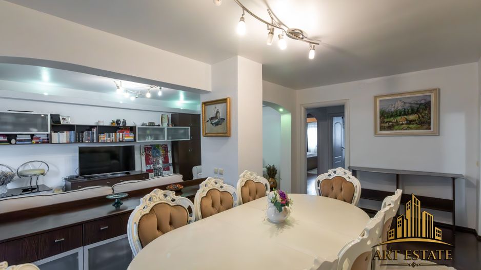 🏢 Apartament 3 camere de vânzare – Bulevardul Alexandru cel Bun - Poză 1