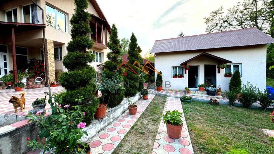 Casa 4 camere, anexe, recent renovata, foisor, teren 781mp, Izvoru, DB - Poză 3