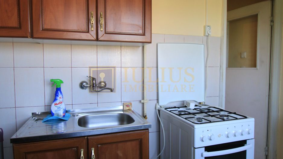 Zona Complex, centrala proprie, o camera - Poză 11