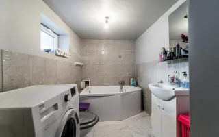 Casă cu teren 3.950 mp | Dorobanți | 63.500 € negociabil - Poză 11