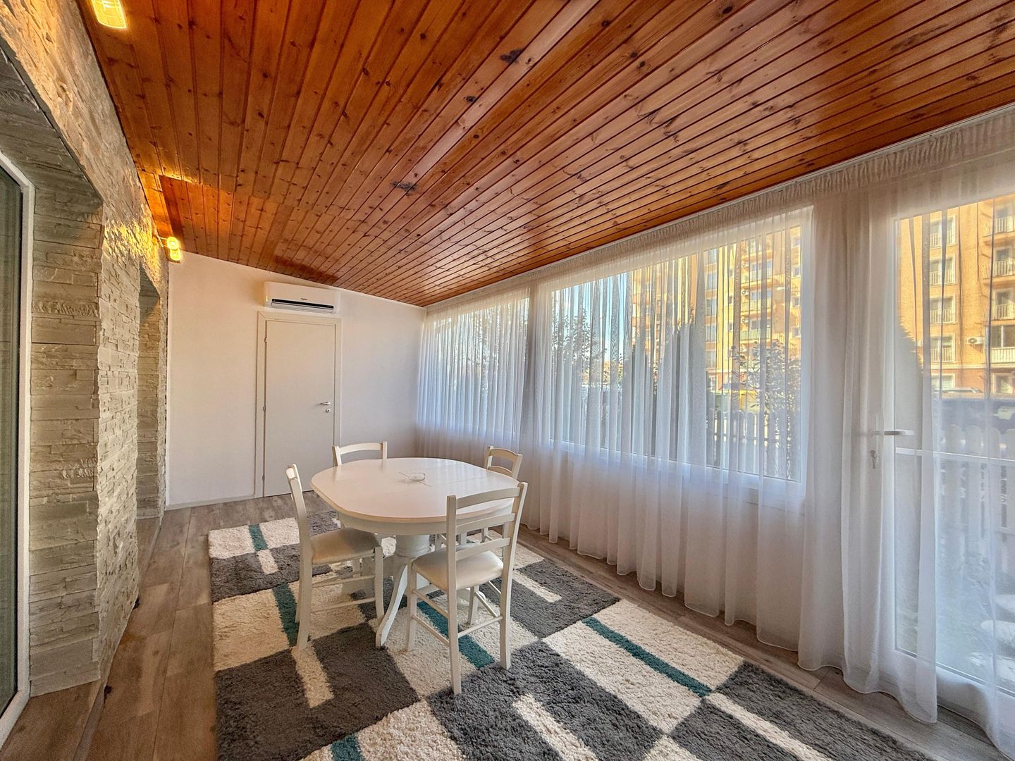COSMOPOLIS - Apartament cu 2 camere tip studio, mobilat si utilat. - Poză 11