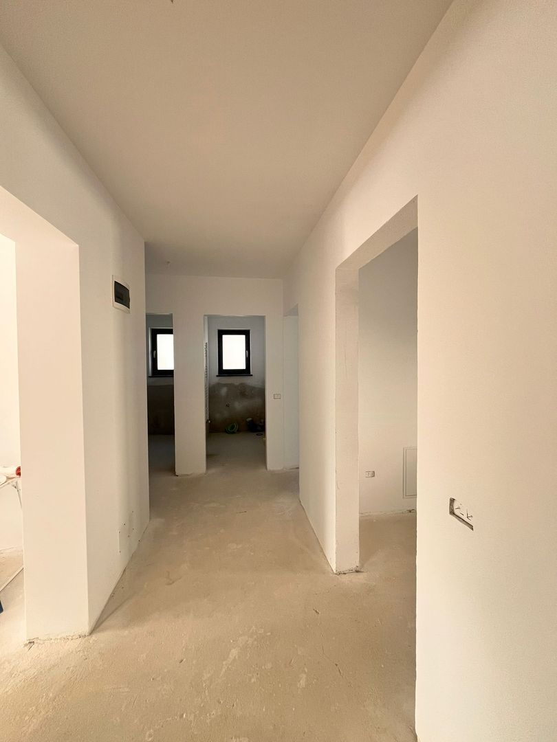 Apartament cu 3 Camere  78 mpI Suceava/Complex La Stejari I1400E/Mp - Poză 10