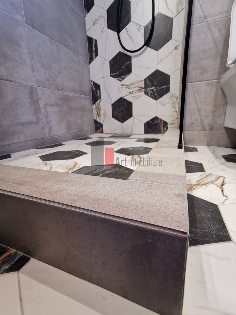 Apartament "COBERTURA", PENTHOUSE "PIATA SPANIEI", TERASA 63 mp, CONSOLIDAT 1978 - Poză 39