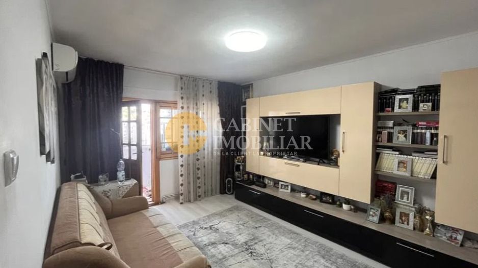 Apartament cu 2 camere decomandat, etaj intermediar - zona Garii - Poză 1