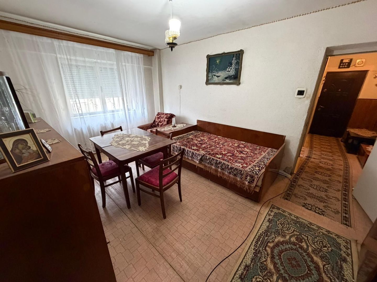 Apartament 4 camere, etaj 3 - Cugir - Poză 1