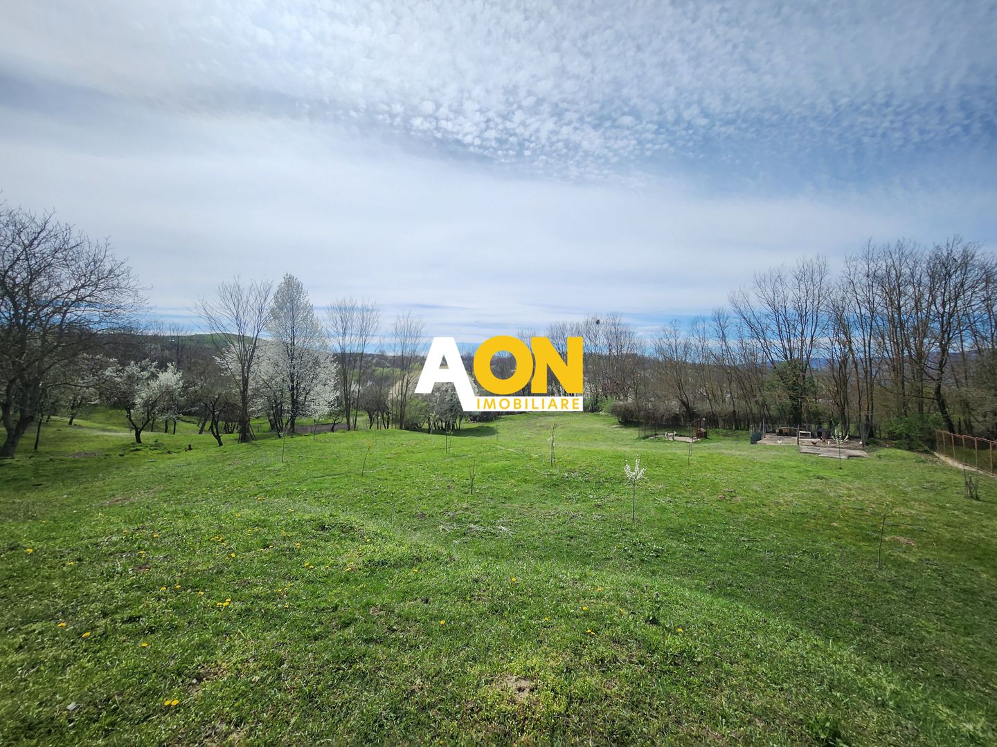 De vanzare casa 6 camere 8142 mp teren in Oarda de Sus - Poză 31