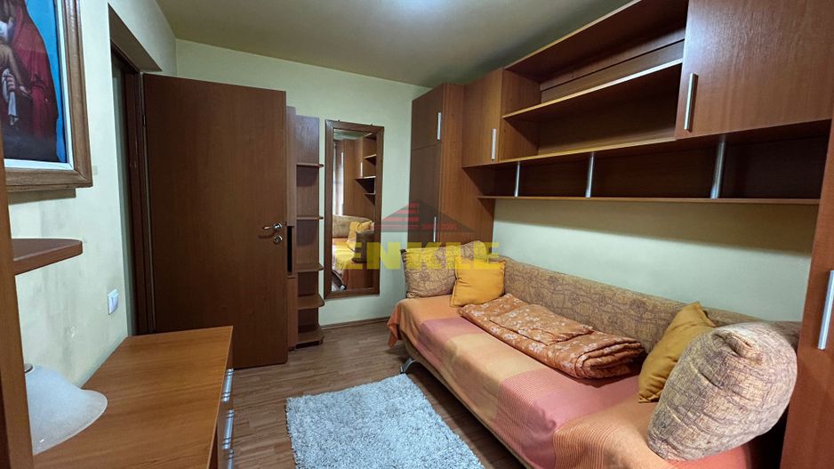 De inchiriat apartament cu 3 camere, zona Bulevard - Poză 12