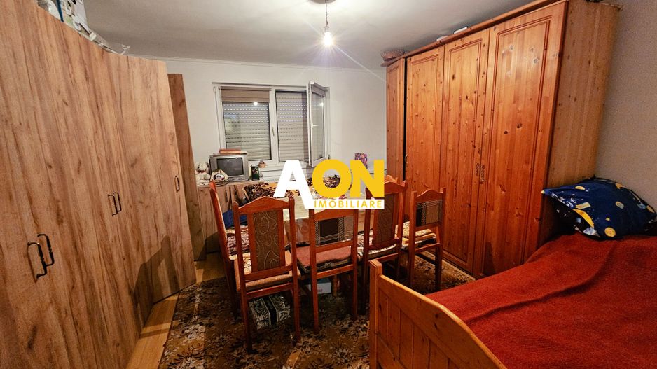 Casa cu doua corpuri, 5 camere, 1580 mp teren, Dealul Furcilor - Poză 23