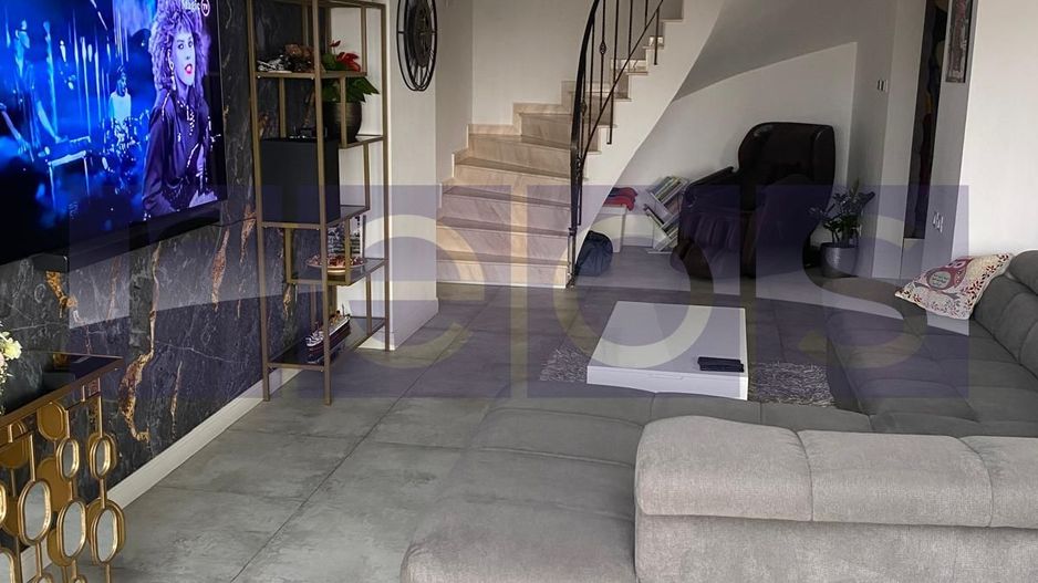 VANZARE PENTHOUSE EXCLUSIVIST UNIRII -ALBA IULIA - Poză 1