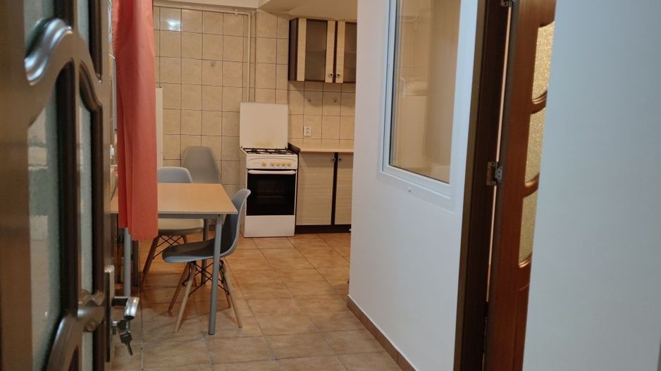 Timpuri Noi Square - 2 Camere (60m2) - mobilat - an 2012 - Poză 2