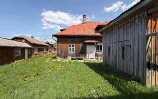 De vanzare casa cu anexe - 2507 mp Manastirea Humorului - Poză 5