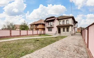 Vilă cu 6 camere de vânzare în zona Central - Poză 30