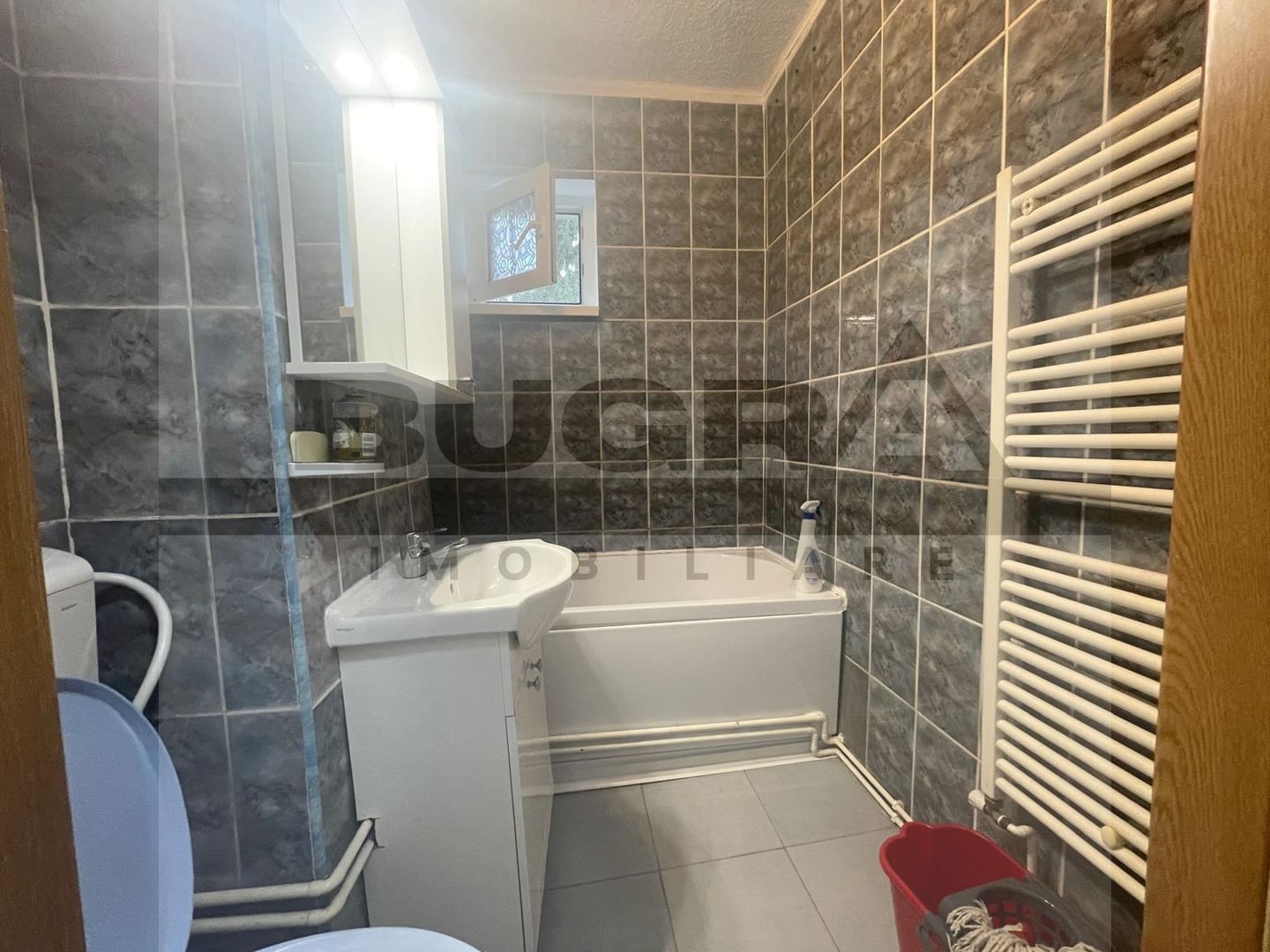 Apartament de 3 camere, 50mp, zona strazii Parang - Poză 5