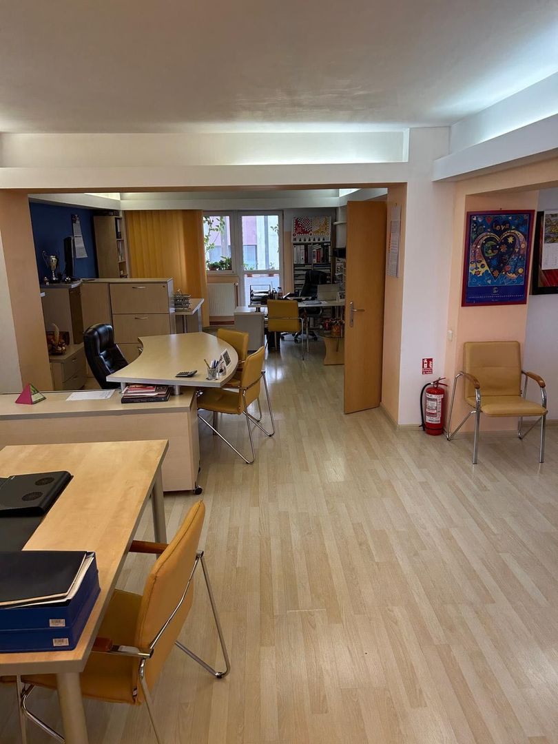 Apartament de vânzare str. Nerva Traian lângă școala 81 - Poză 1