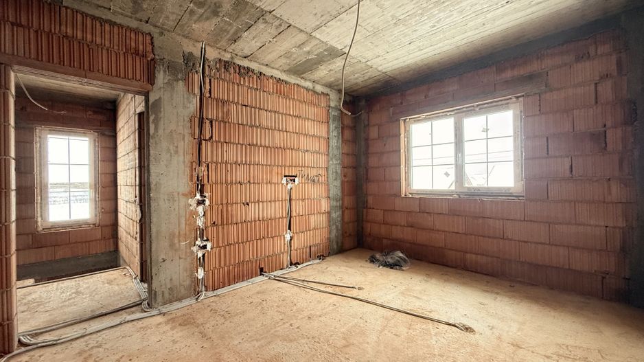 COMISION 0% | Duplex de Vanzare | Despartit de Camera Tehnica | 110mp - Poză 3