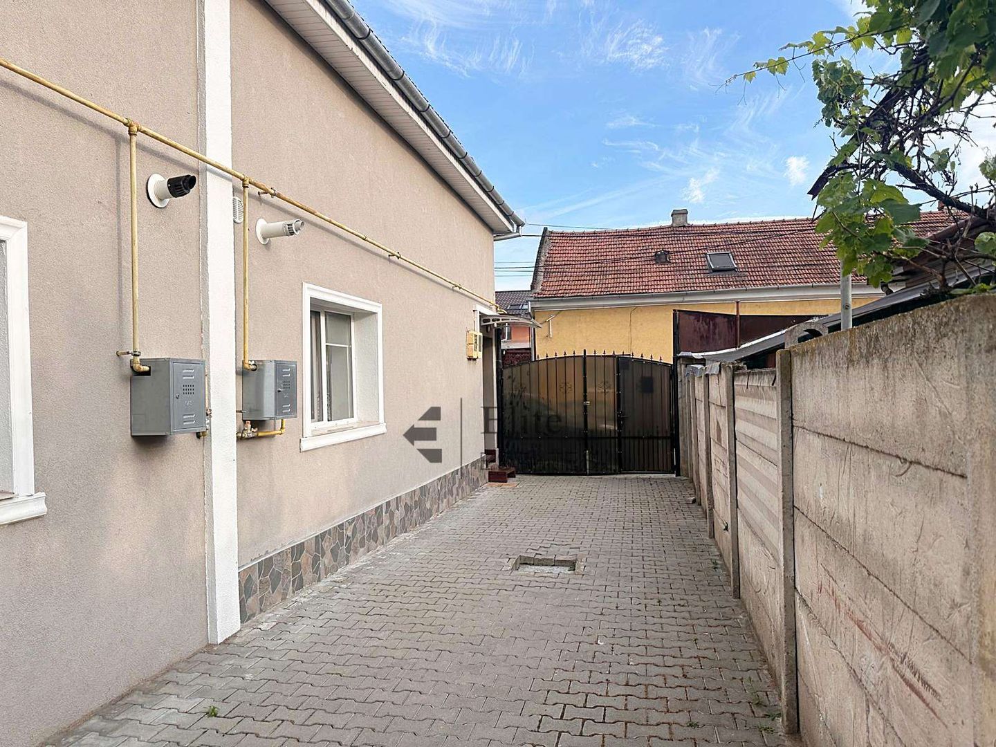 Casă cochetă intr-o zonă centrală foarte apreciata din Oradea - Poză 14
