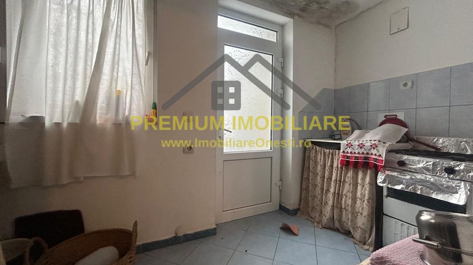 Casă batraneasca+ teren 999 mp intravilan în Oituz - Poză 6