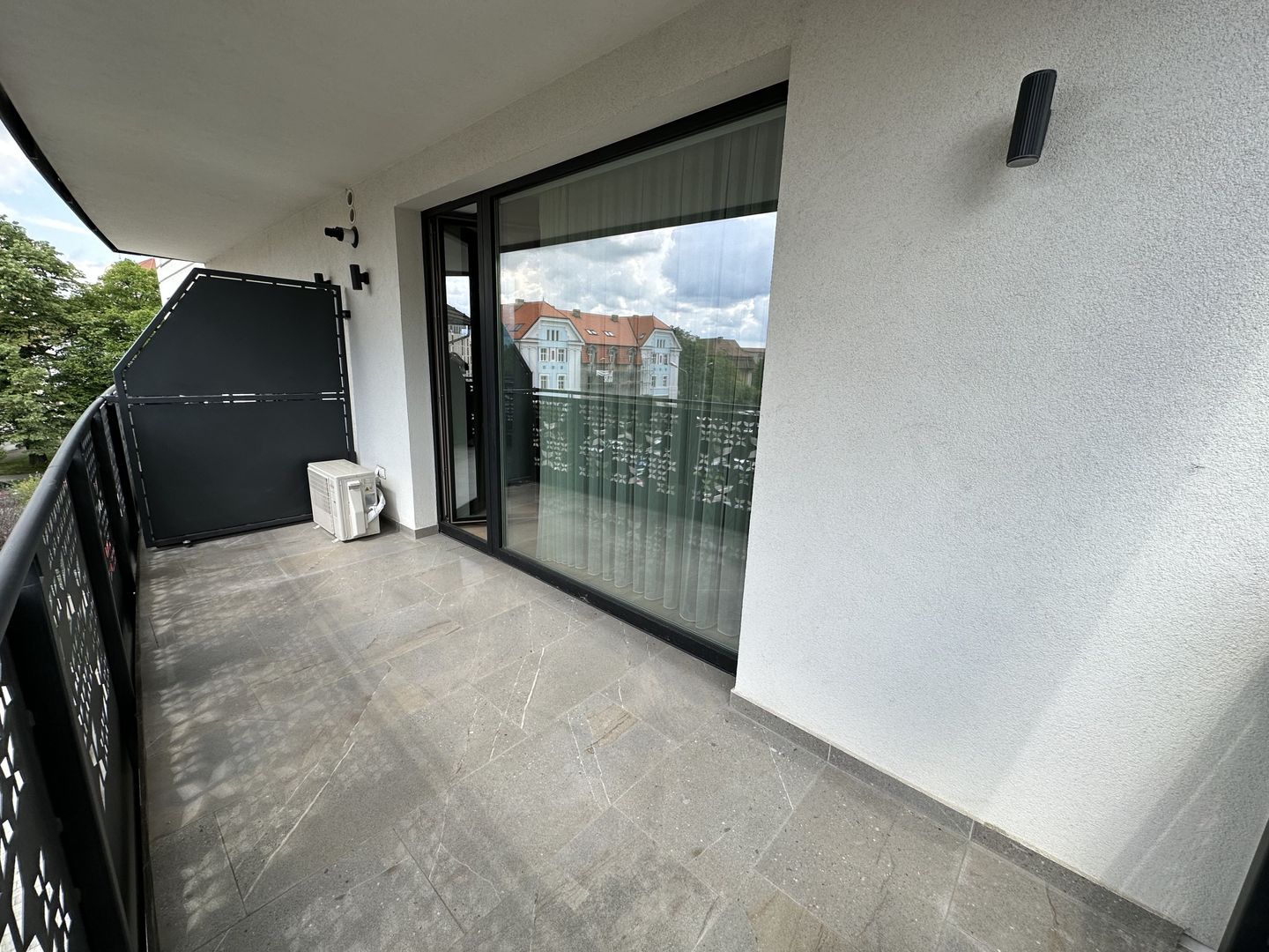 Apartament bloc nou 3 camere - parcare subterana - Poză 18