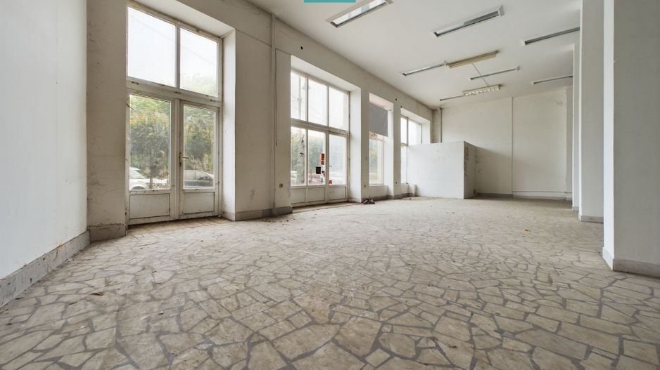 Spațiu comercial 338 mp pe Bulevardul Revoluției - Poză 4