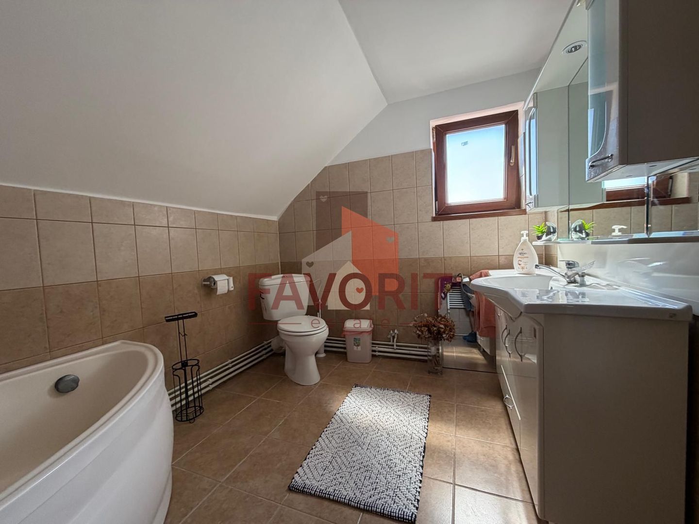 Individuala | 4 camere | Toate utilitatile | Mobilata | Asfalt | - Poză 12