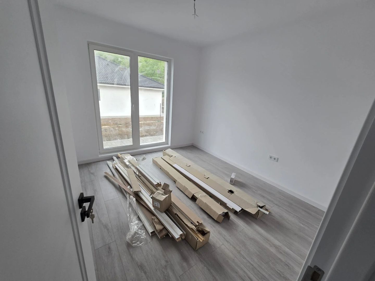 Casa 4 camere la cheie,130 mp,500 mp teren,cartier Unirii - Poză 5