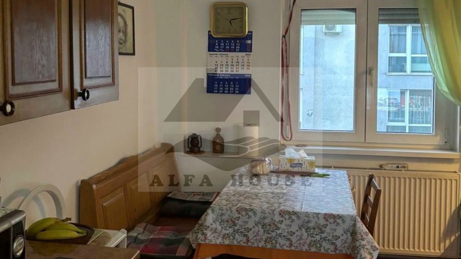 Apartament cu trei camere,  zona Racadau 75mp + doua balcoane 8mp - Poză 4