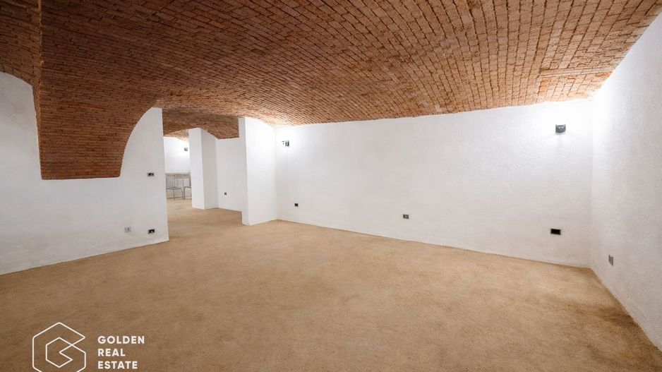 Spațiu office 80 mp, demisol, clădire istorică - Poză 3