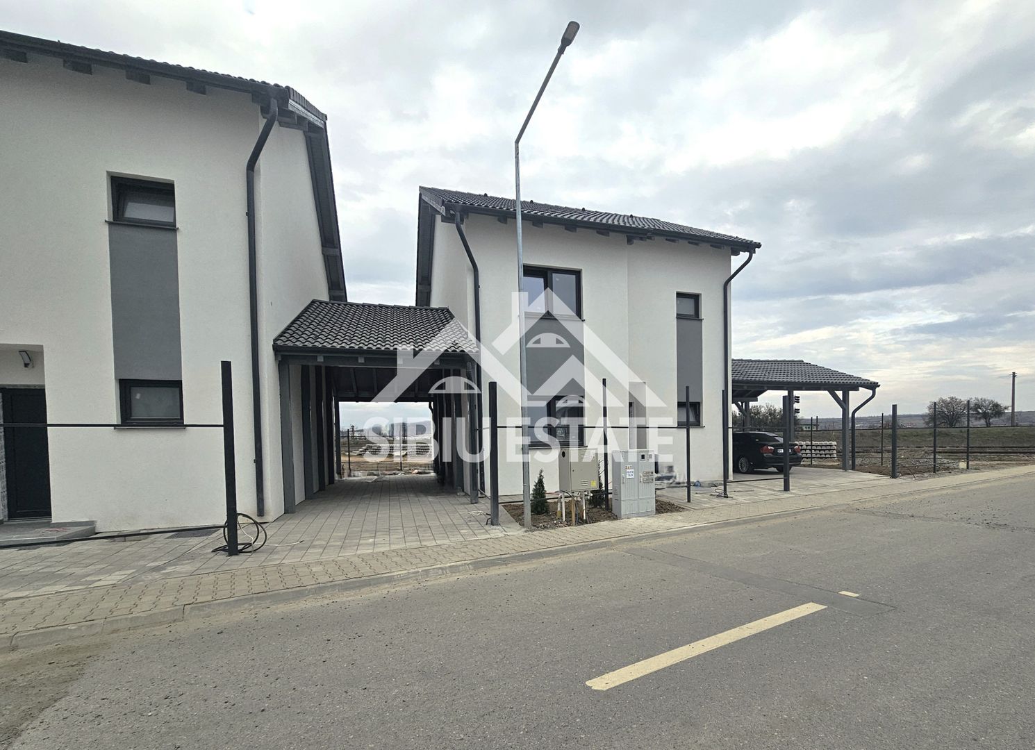 Casa Sibiu 4 camere, 2bai, terasa, carport, locatie Selimbar - Poză 15