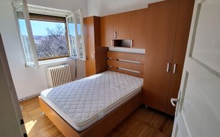 Ap 2 camere, transformat in 3, et 1, cu gradina, Sagului - Poză 7