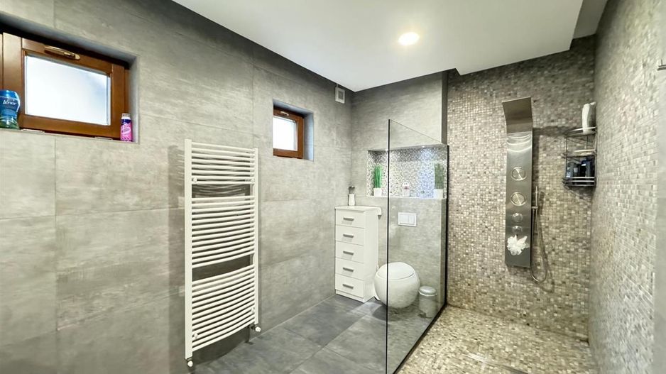 Vila in distinctia Premium! Arhitectura deosebita, locatie serena - Poză 16
