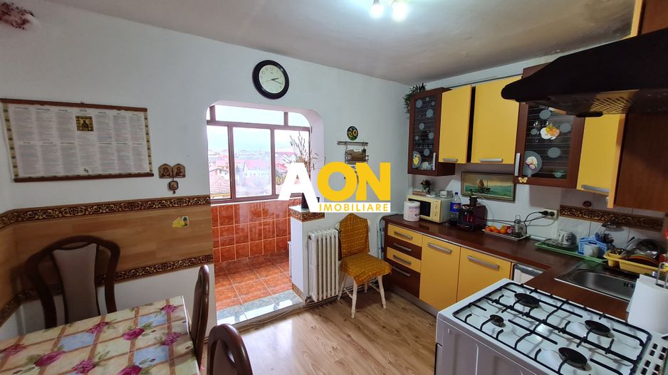 Apartament 3 camere, Decomandat, 69 mp, Zona Cetate - Poză 4