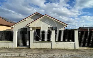 Casă de vanzare  cu 4 camere în Santandrei, Oradea. - Poză 24
