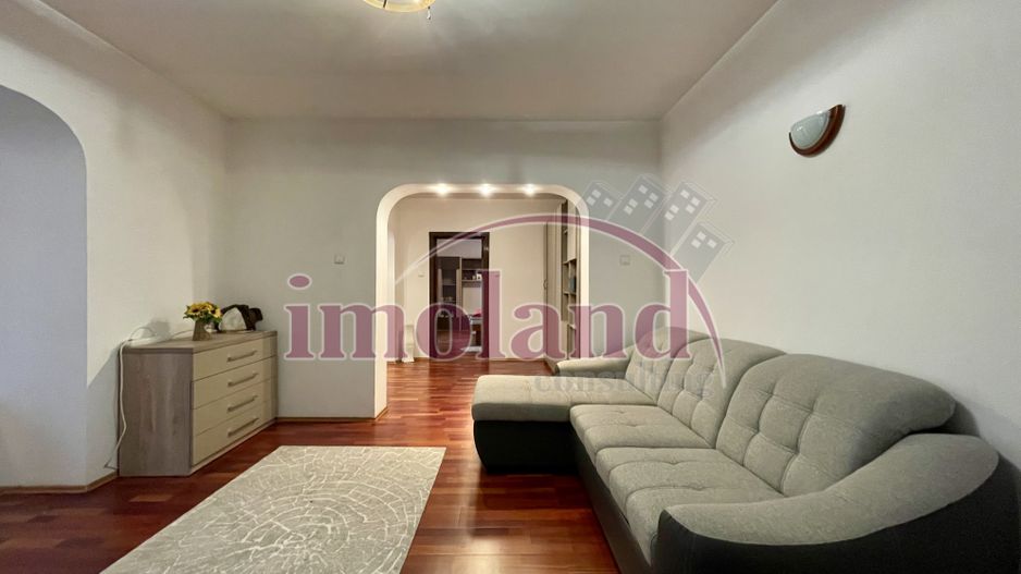 Casă parter 123 mp, complet renovată, curte generoasă, teren 400 mp - Giulesti - Poză 11