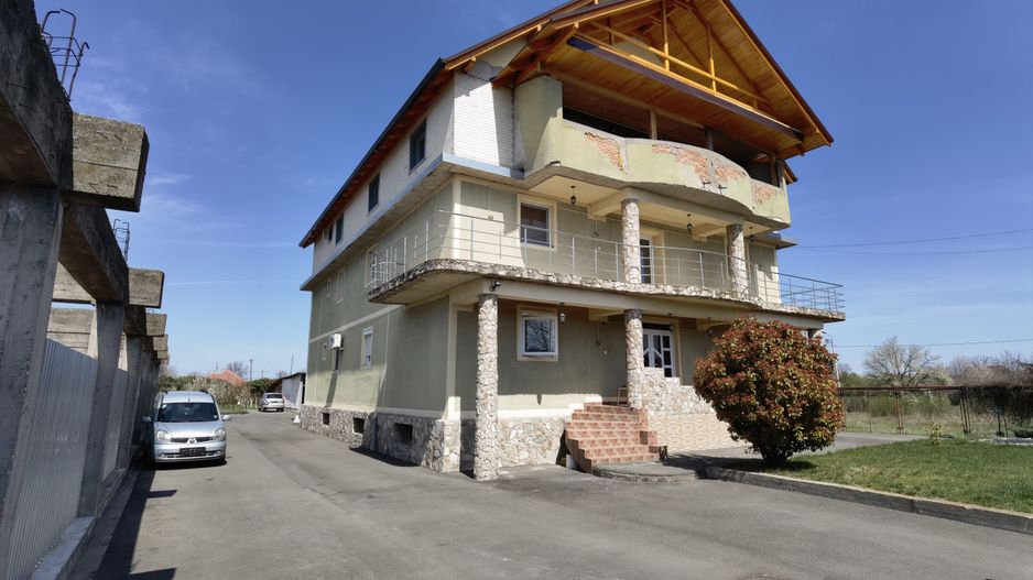 Imobil pretabil activitati diverse: clinica medicala/camin batrani/pensiune - Poză 35