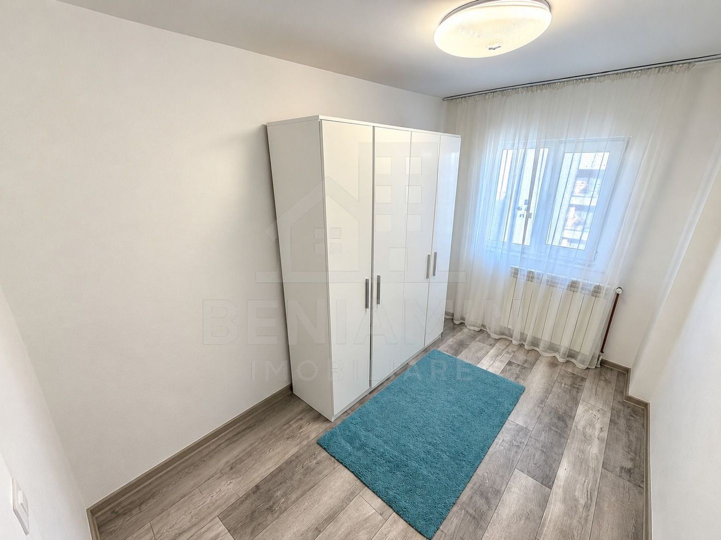 2 camere - 1 Mai Sara - 47mp - renovat - mobilat - 1984 -bilateral - Poză 8