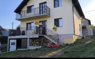 casa de vanzare - Poză 1