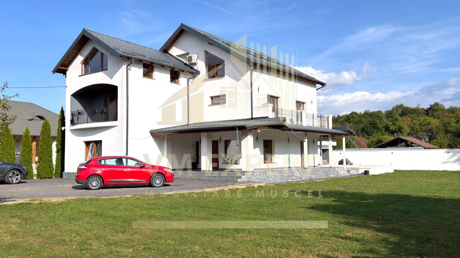 CASĂ 5 CAMERE TEREN 1600 MP CAMPULUNG - Poză 3