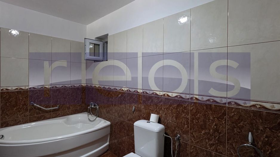 VANZARE CASA 7 CAMERE | PISCINA ACOPERITA | ZONA VATRA LUMINOASA - Poză 24